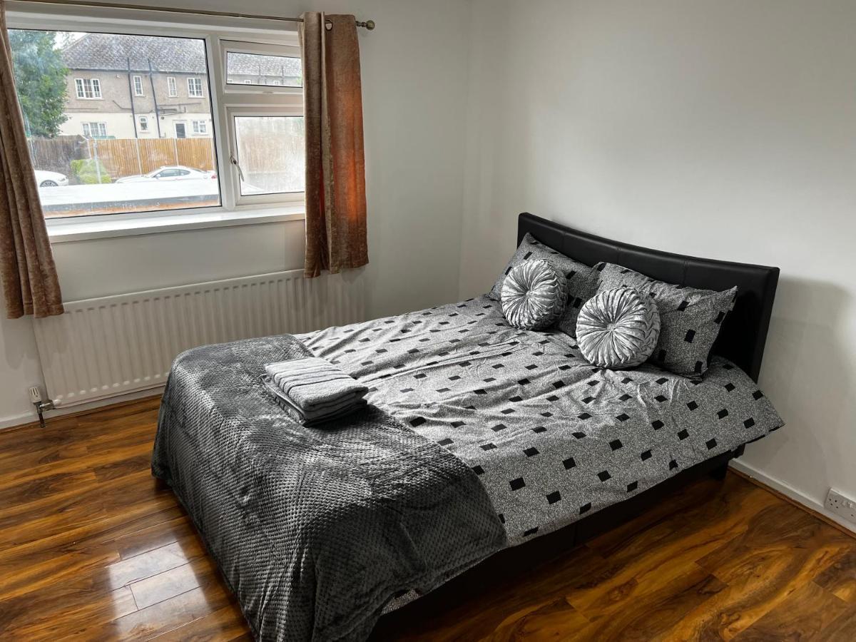 Good Priced Single Rooms In Hayes Northolt  Eksteriør billede